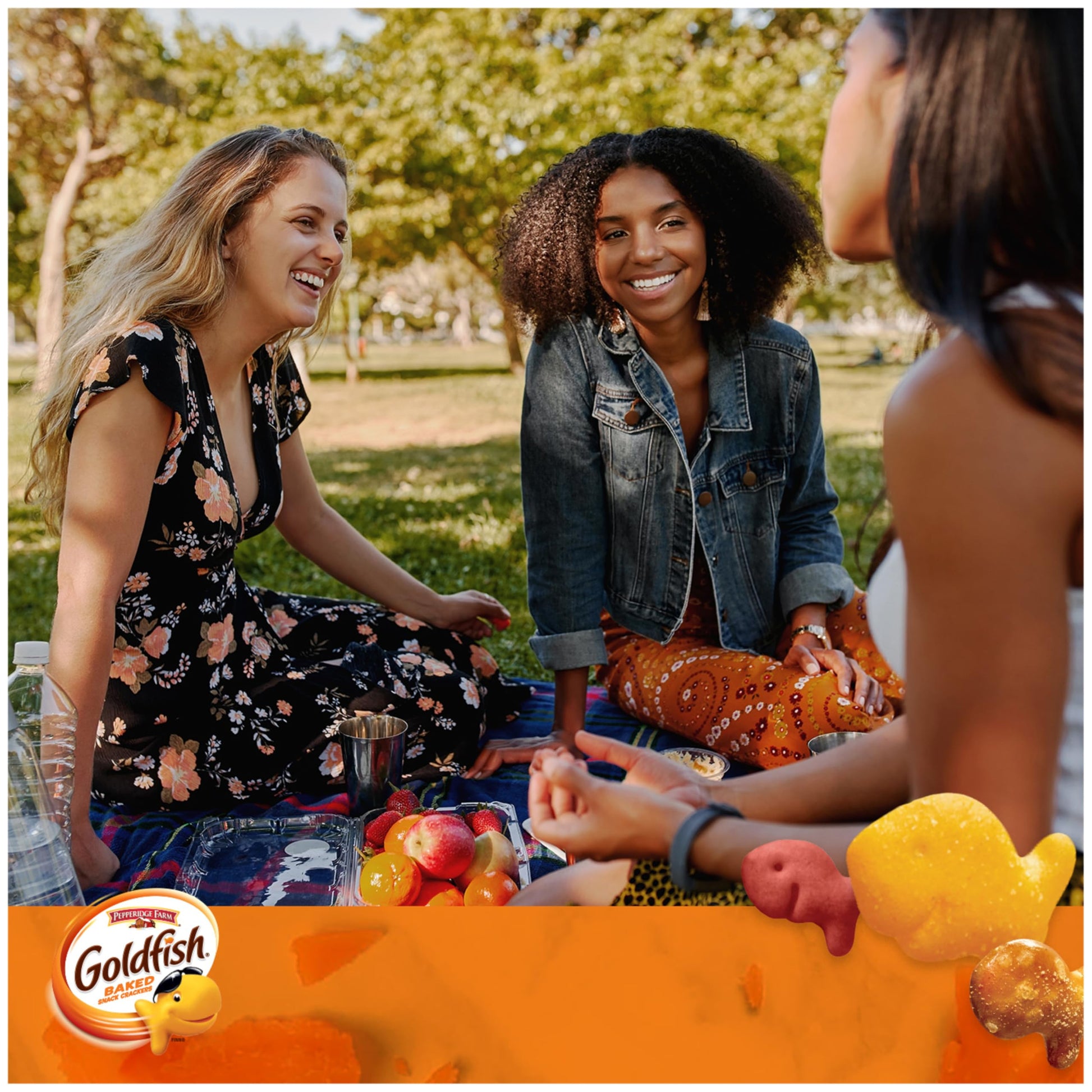 Goldfish Crackers Big Smiles Variety Pack with Cheddar, Colors, and Pretzels, Snack Packs, 30 Ct - Collins Global Snack Store