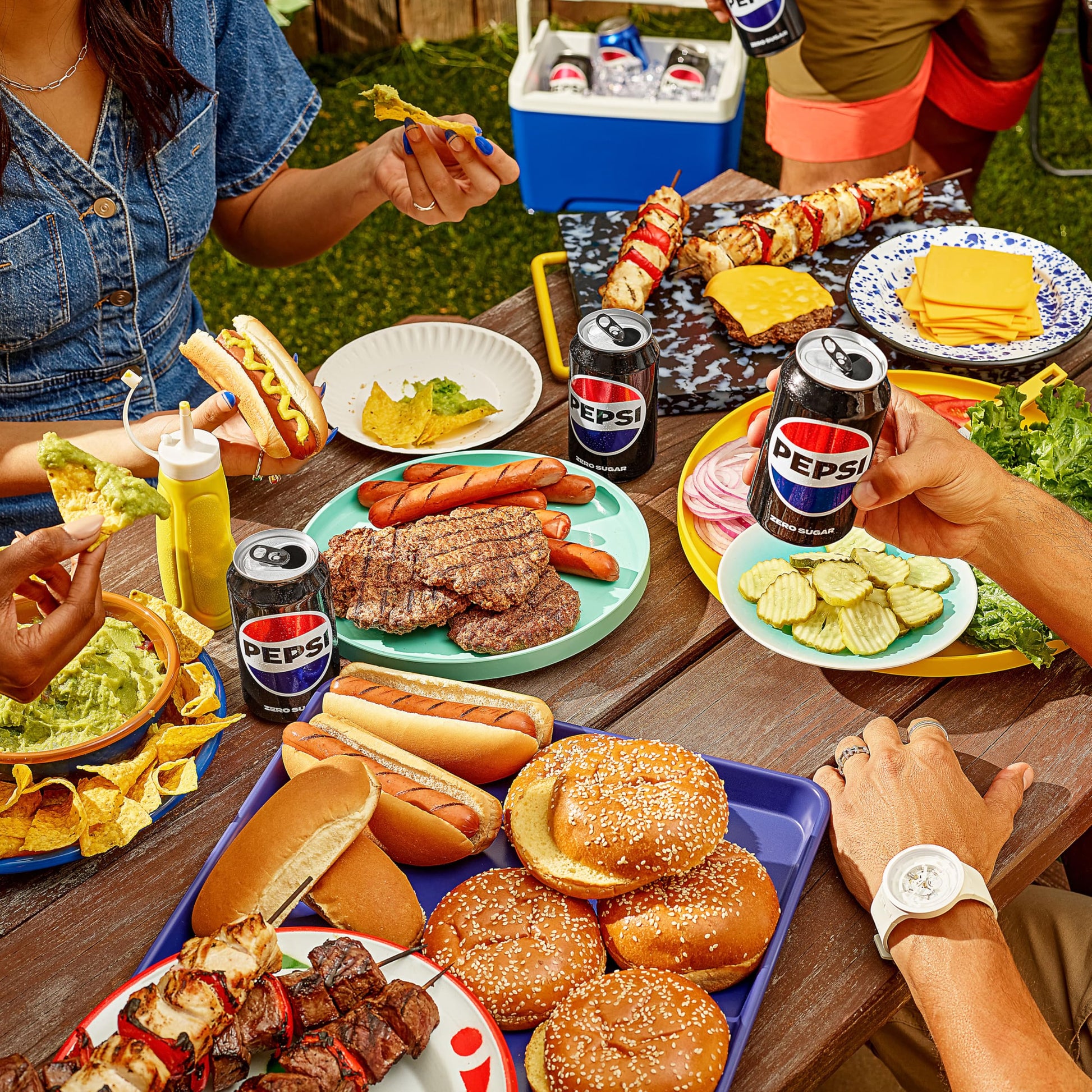 Pepsi Cola Soda, 12 Fl Oz Cans (Pack of 12) - Collins Global Snack Store